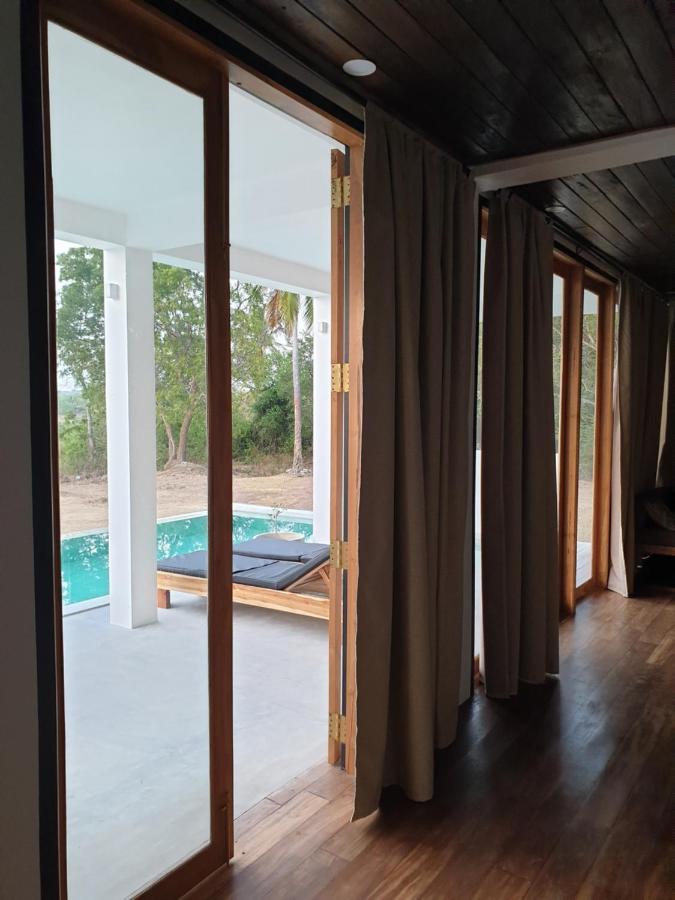 Giri Villa Тангале Екстериор снимка