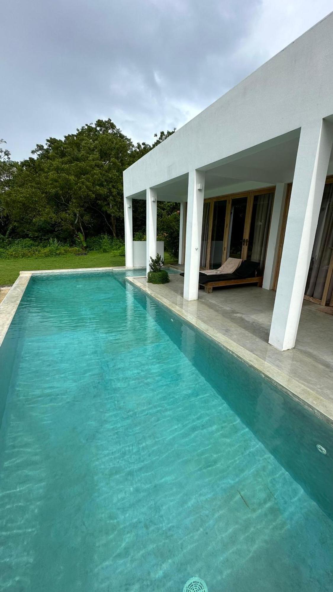 Giri Villa Тангале Екстериор снимка