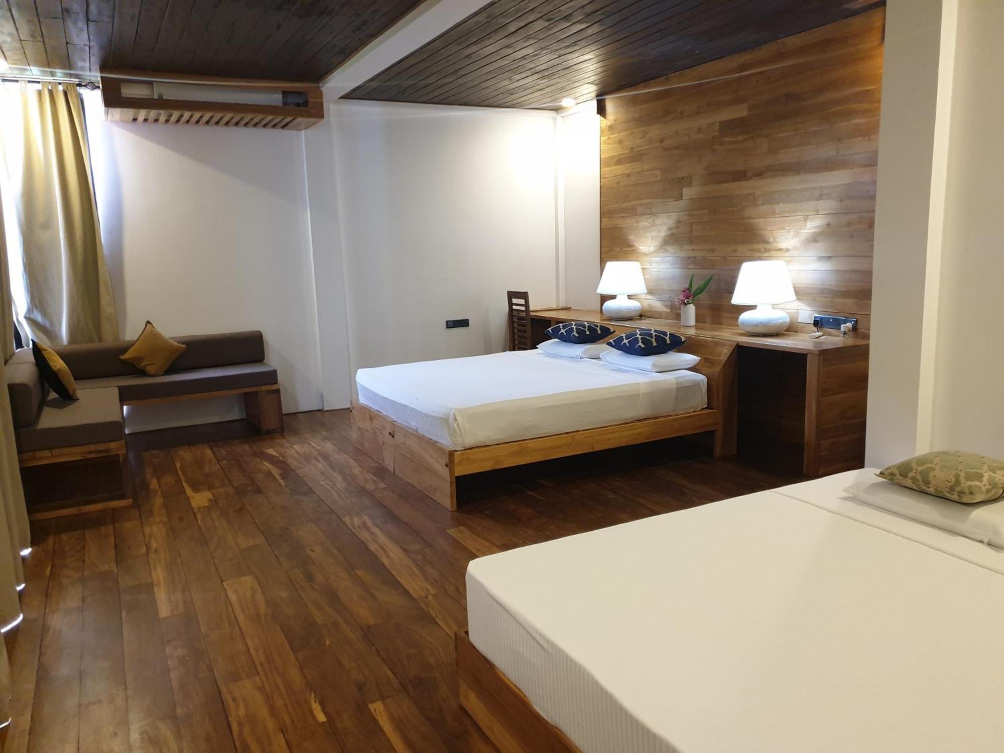 Giri Villa Тангале Екстериор снимка